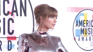 Celebrities: Taylor Swift posing for cameras is making my cock throb