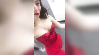 Hypnotized by watching Lorde's perky tits bounce around - Celebs