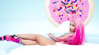 Celebrities: Can not stop cumming to Nicki Minaj. Her breasts and ass are likewise nice