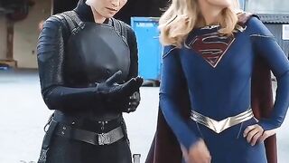 Women in superhero suits -Melissa Benoist - Celebs