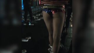 Celebrities: Margot Robbie gave us one the most good scenes in that otherwise disappointing video..and a beefy stiffy