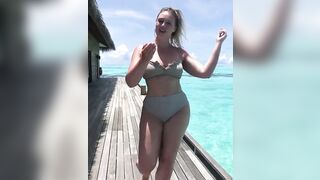 Celebrities: Iskra Lawrence such a thick consummate body