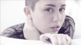Celebrities: Miley Cyrus