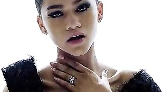 I wanna give this sexy slut Zendaya a hard facefuck. Bet she looks even better with a nice load on her face. - Celebs