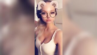 Celebrities: Dove Cameron's breasts are so pumping sexy!