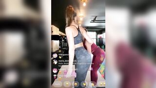 Celebrities: Jessica Alba working out on Instagram