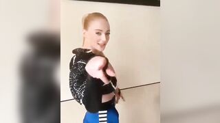 Celebrities: Sophie Turner is such a pumping tease