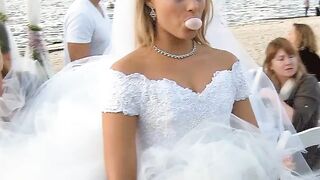 Celebrities: Margot Robbie need to've looked so nice kneeling down in her wedding costume and wrapping her lips around the most good guy's cock