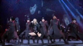 Celebrities: Taylor Swift Thicc thrusting tonight