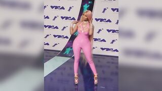 Celebrities: Nicki Minaj 2017 VMAs