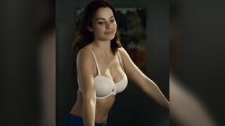 Celebrities: Erica Durance may or may not have been half the reason I used to see Smallville