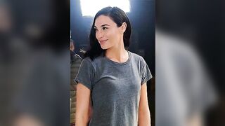 I want Gal Gadot to suck my cock while her husband's in the other room - Celebs