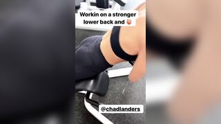 Sarah Hyland's been working out her ass; let's help her stretch it out - Celebs