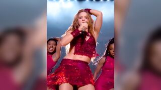 Shakira's Hips Don't Lie - Celebs