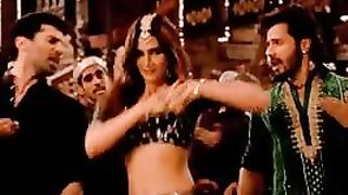 Indian Celebrities: Kriti Sanon's sexy navel and abdomen movements makes me cum