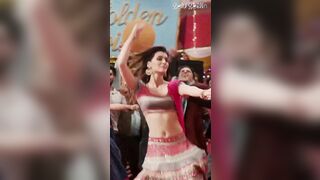 Kriti Sanon and her navel....perfect fap material - Indian Celebs