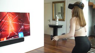 Jia Lissa: Jia Lissa 1st time playing VR games