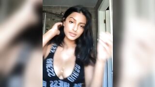 Sexy Indian hottie