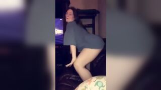 Bounce that ass gal ??