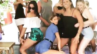 Twerking to make you cum